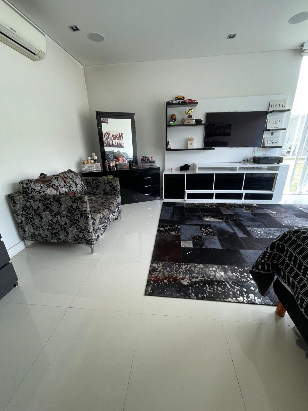 SE VENDE CASA CAMPESTRE DE EN DELONIX  CIUDAD JARDÍN CALI