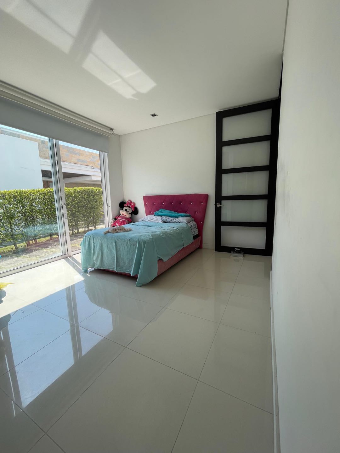 SE VENDE CASA CAMPESTRE DE EN DELONIX  CIUDAD JARDÍN CALI