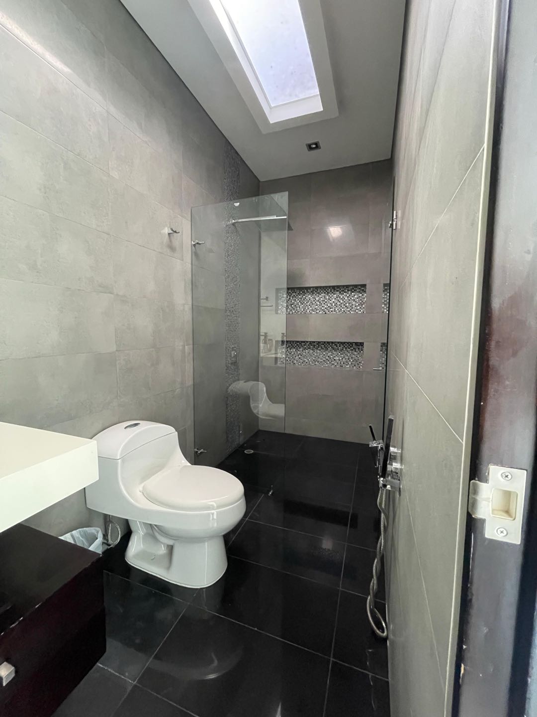 SE VENDE CASA CAMPESTRE DE EN DELONIX  CIUDAD JARDÍN CALI