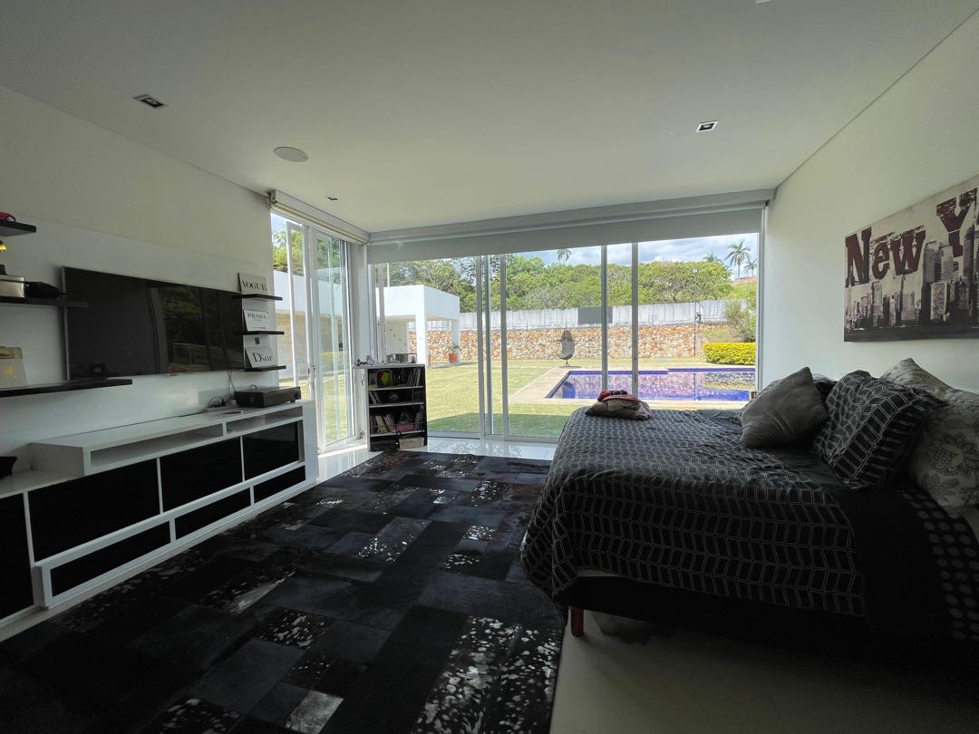 SE VENDE CASA CAMPESTRE DE EN DELONIX  CIUDAD JARDÍN CALI