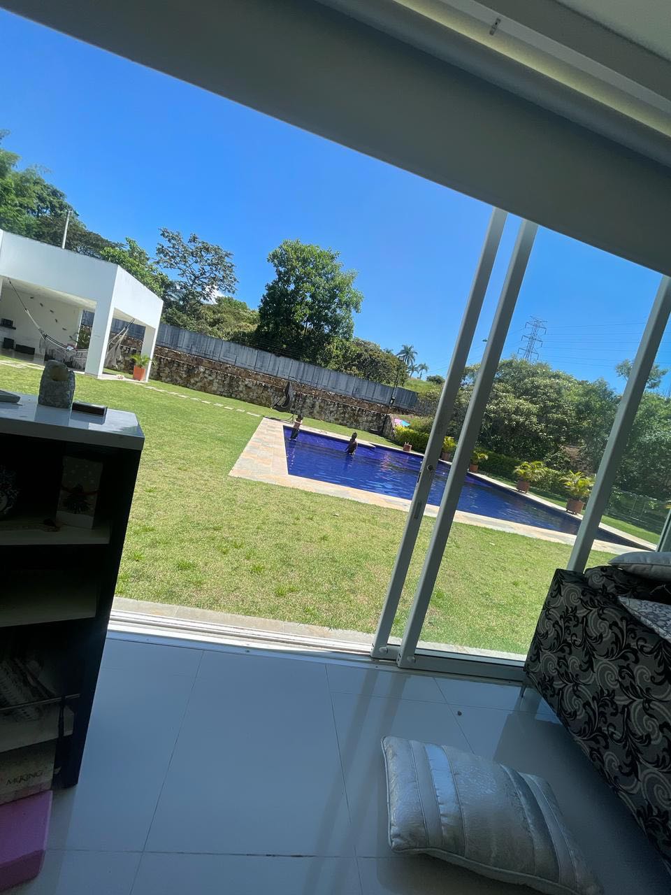 SE VENDE CASA CAMPESTRE DE EN DELONIX  CIUDAD JARDÍN CALI