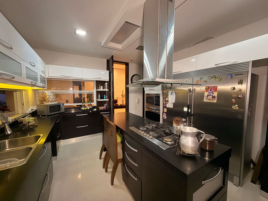 SE VENDE CASA CAMPESTRE DE EN DELONIX  CIUDAD JARDÍN CALI