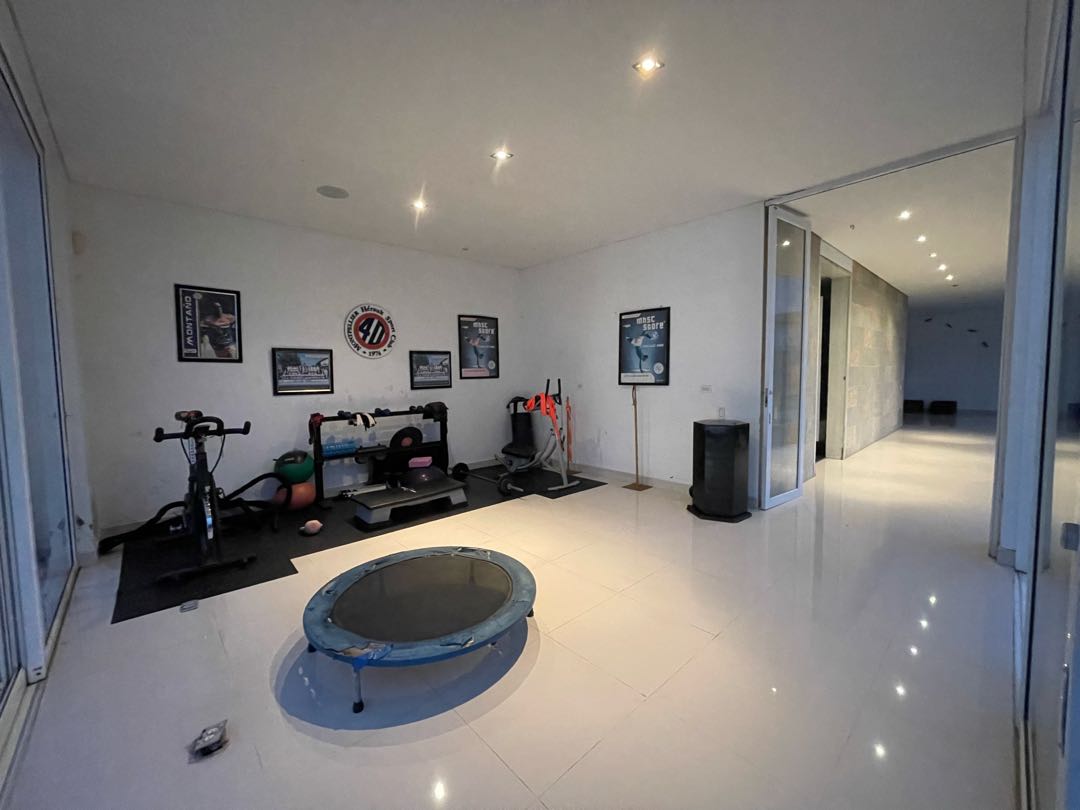 SE VENDE CASA CAMPESTRE DE EN DELONIX  CIUDAD JARDÍN CALI