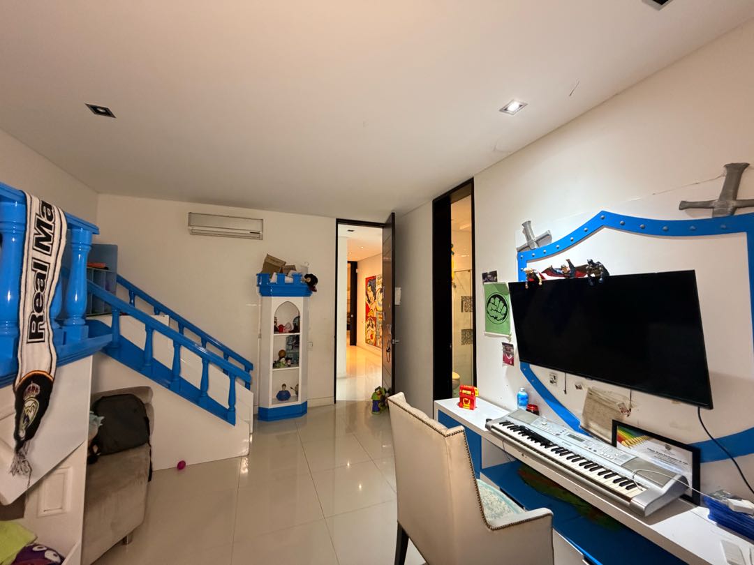 SE VENDE CASA CAMPESTRE DE EN DELONIX  CIUDAD JARDÍN CALI