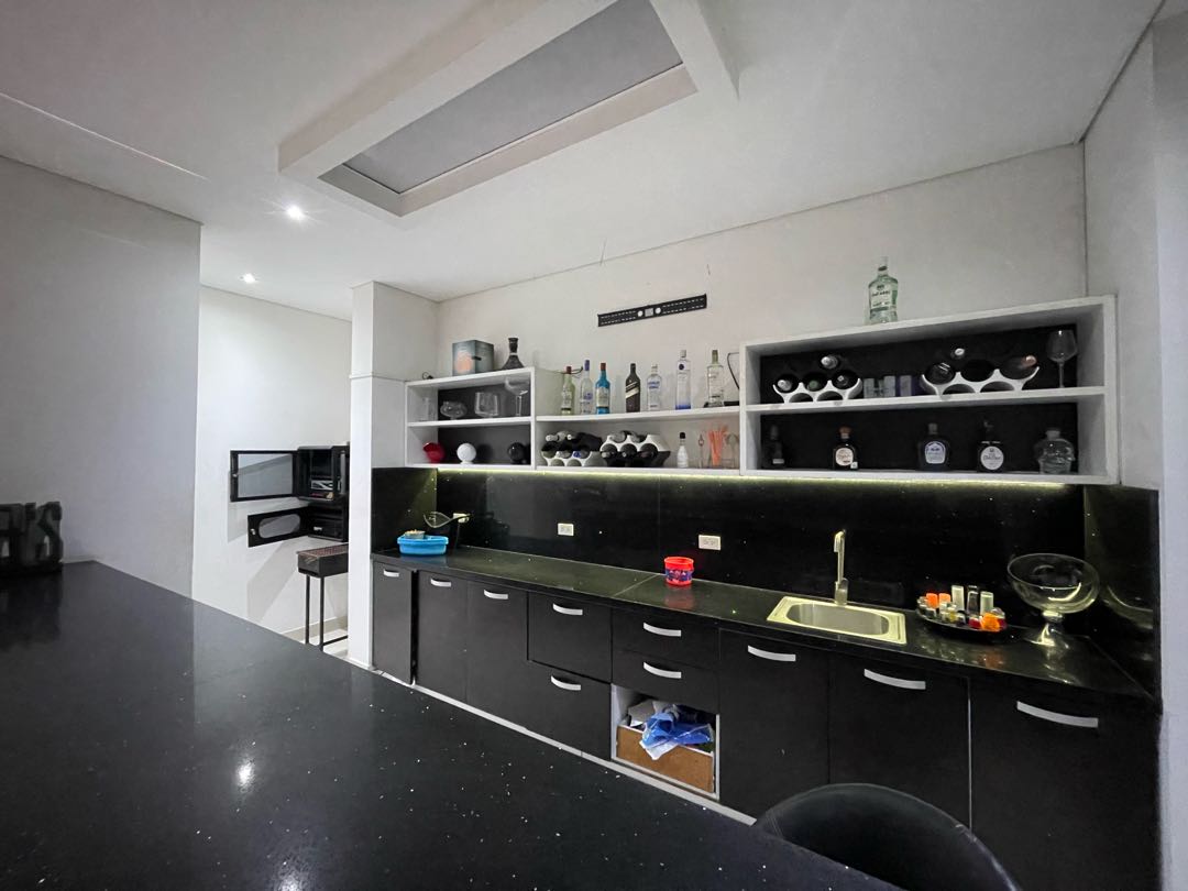 SE VENDE CASA CAMPESTRE DE EN DELONIX  CIUDAD JARDÍN CALI