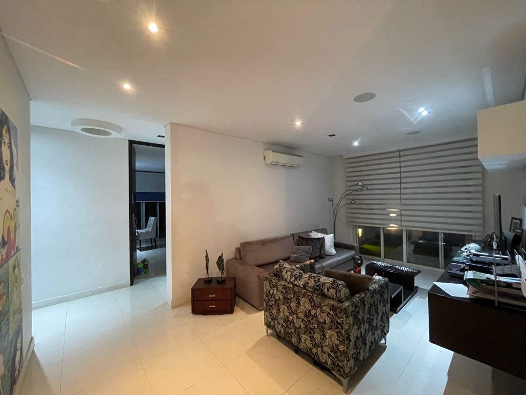 SE VENDE CASA CAMPESTRE DE EN DELONIX  CIUDAD JARDÍN CALI