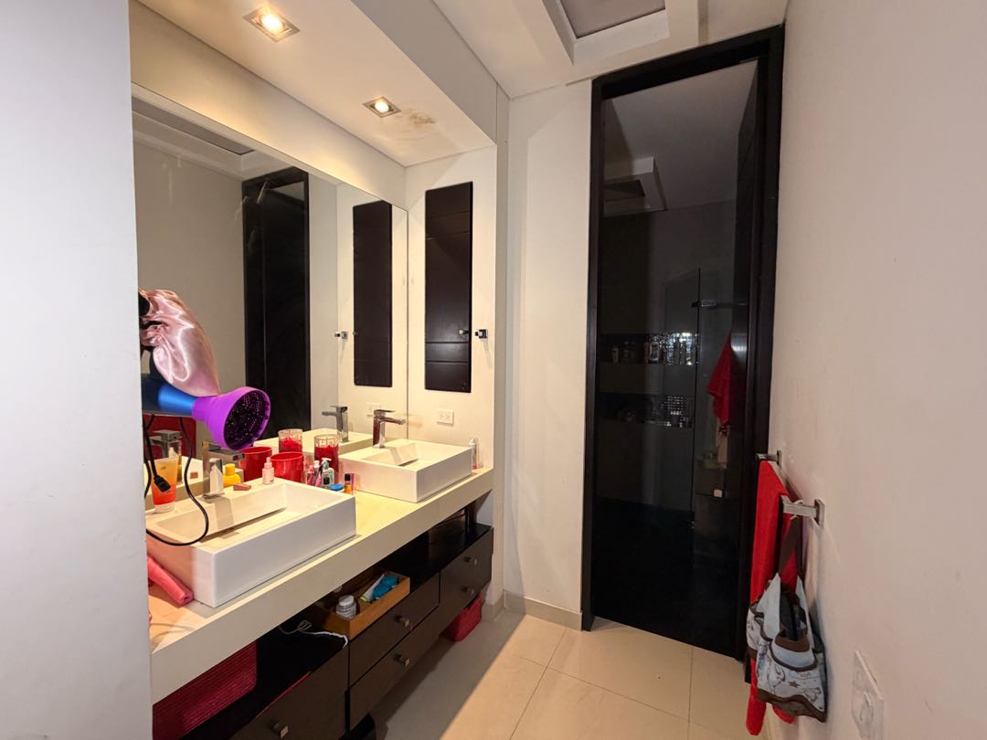 SE VENDE CASA CAMPESTRE DE EN DELONIX  CIUDAD JARDÍN CALI