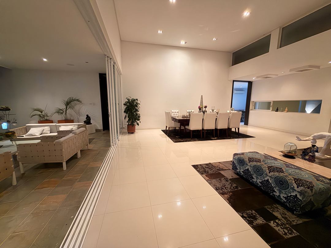 SE VENDE CASA CAMPESTRE DE EN DELONIX  CIUDAD JARDÍN CALI