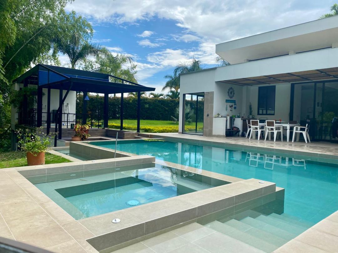 Se vende casa campestre en Cerritos Pereira