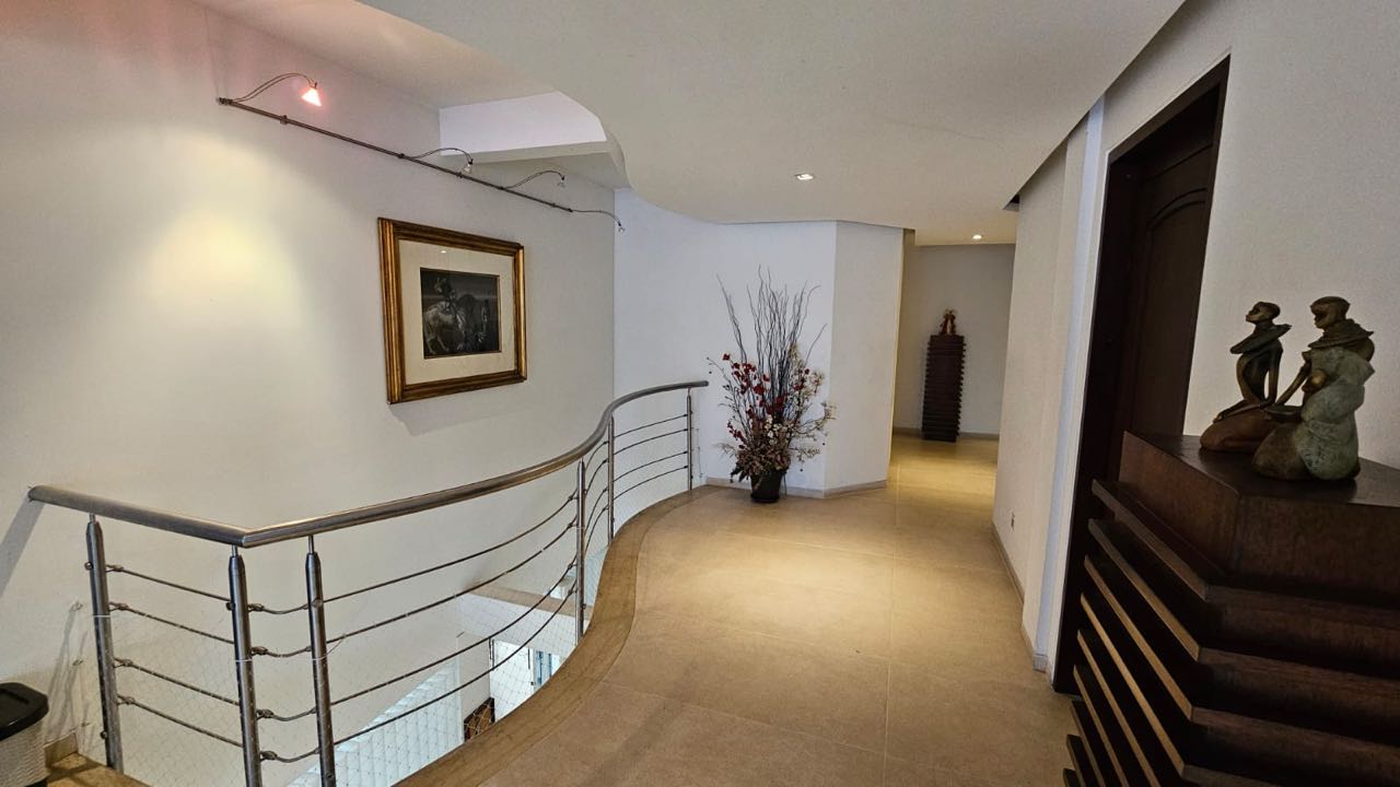 SE VENDE CASA TROPICAL EN LA MARIA PANCE