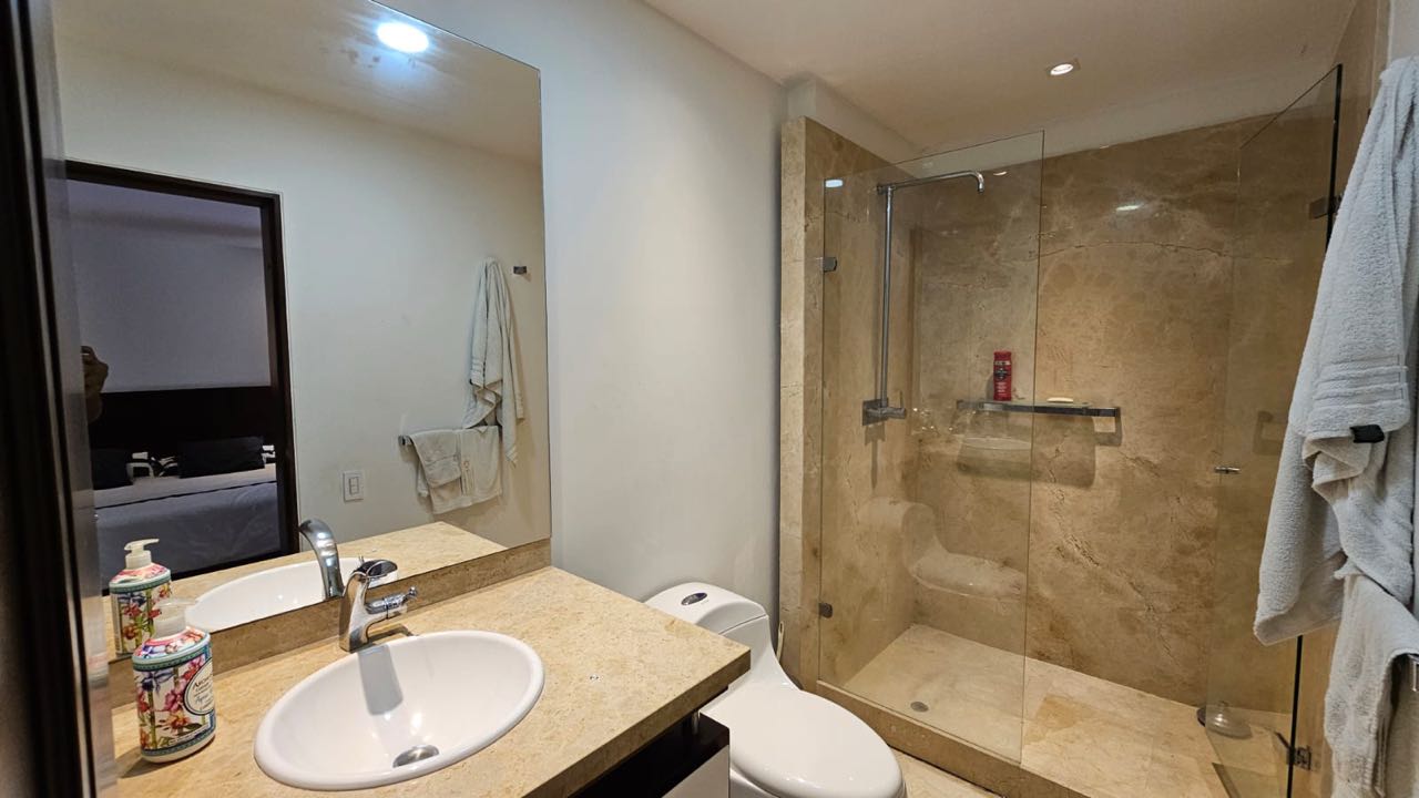 SE VENDE CASA TROPICAL EN LA MARIA PANCE