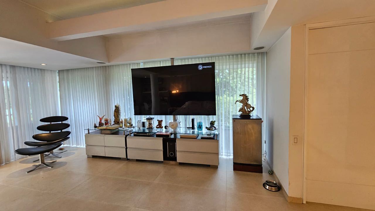 SE VENDE CASA TROPICAL EN LA MARIA PANCE