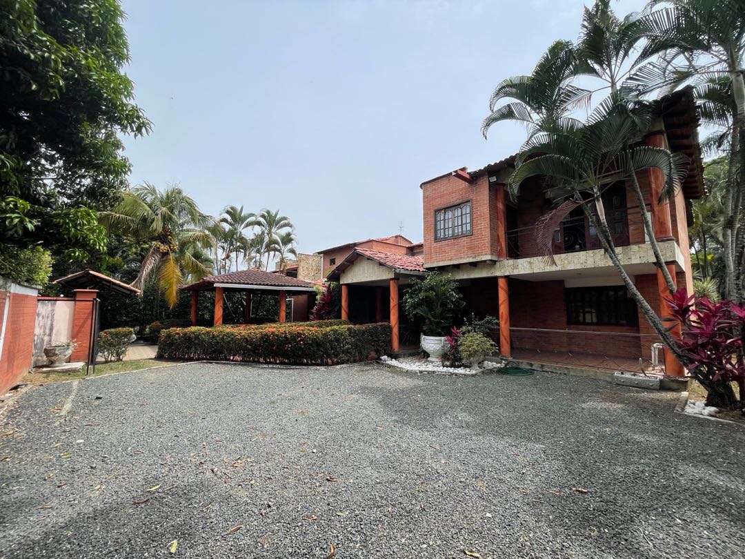 SE VENDE CASA CAMPESTRE EN LA MORADA JAMUNDÍ