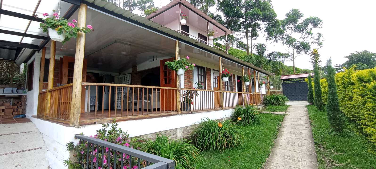 SE VENDE CASA CAMPESTRE EN SALENTO