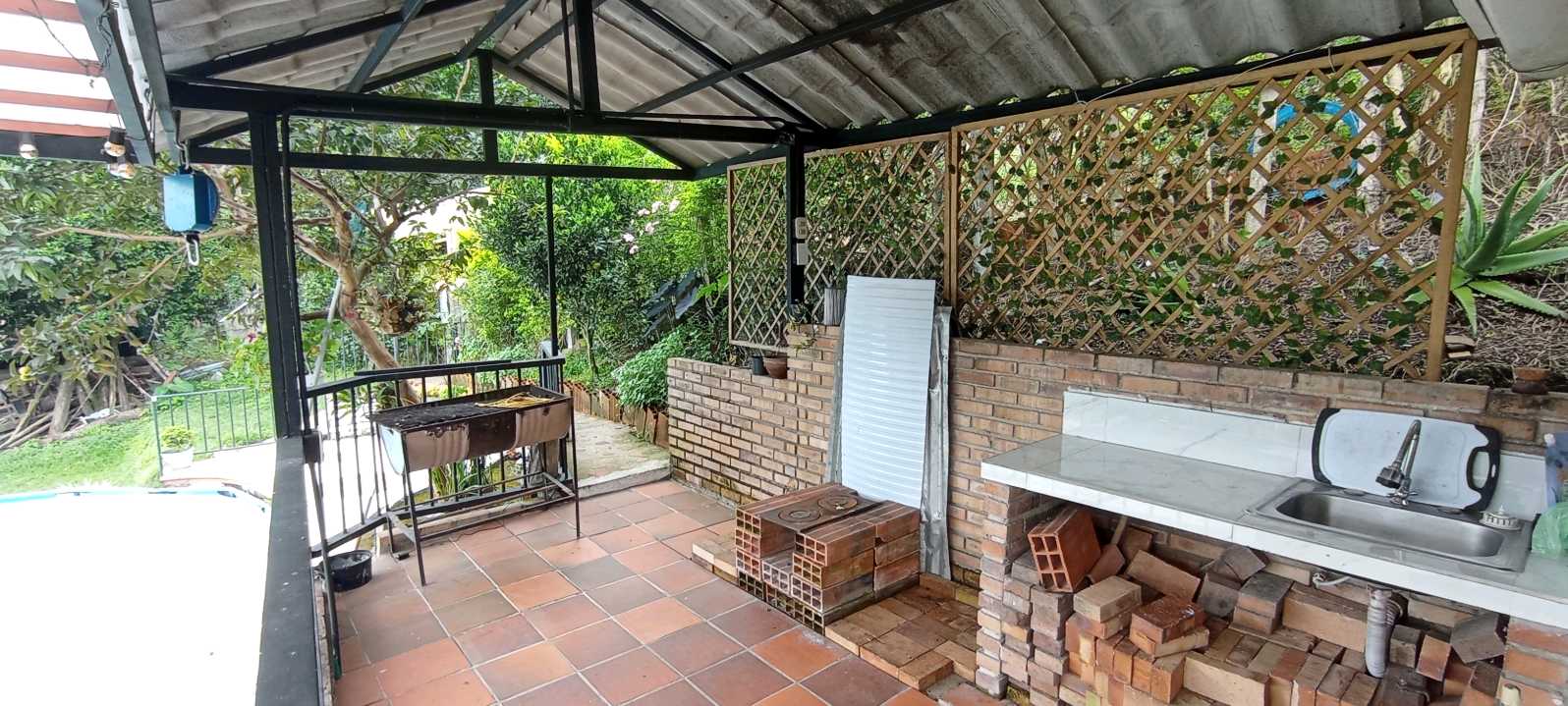 SE VENDE CASA CAMPESTRE EN SALENTO
