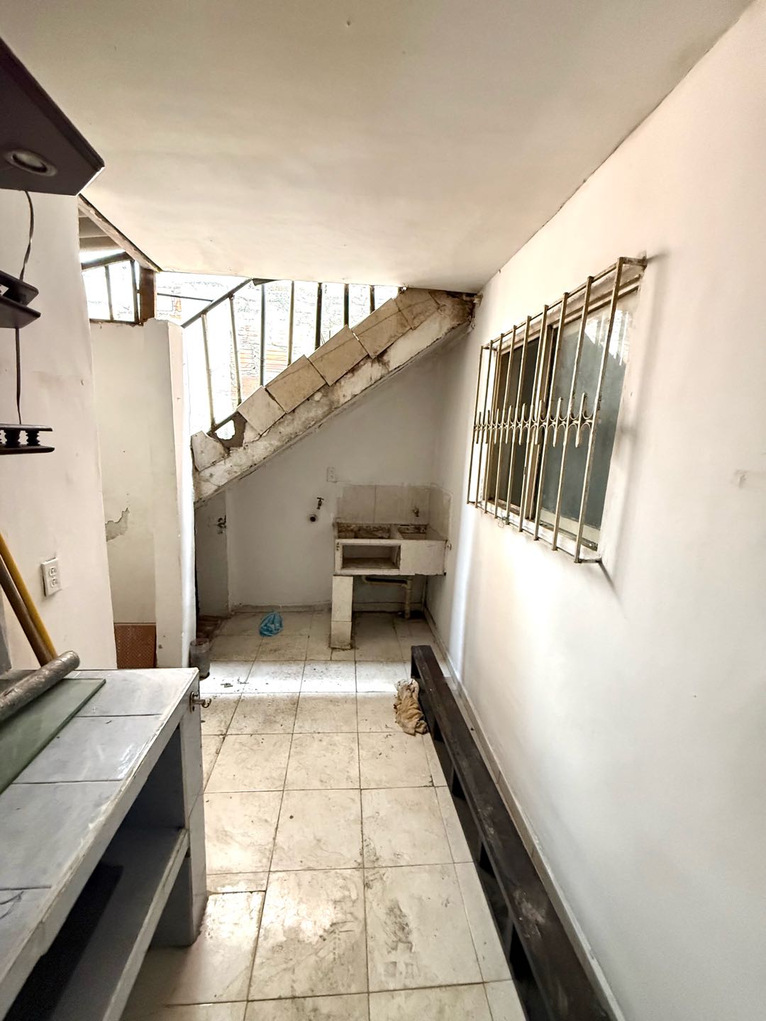 SE VENDE CASA DE DOS PISOS EN BARRIO CALIMA CALI ND9051188