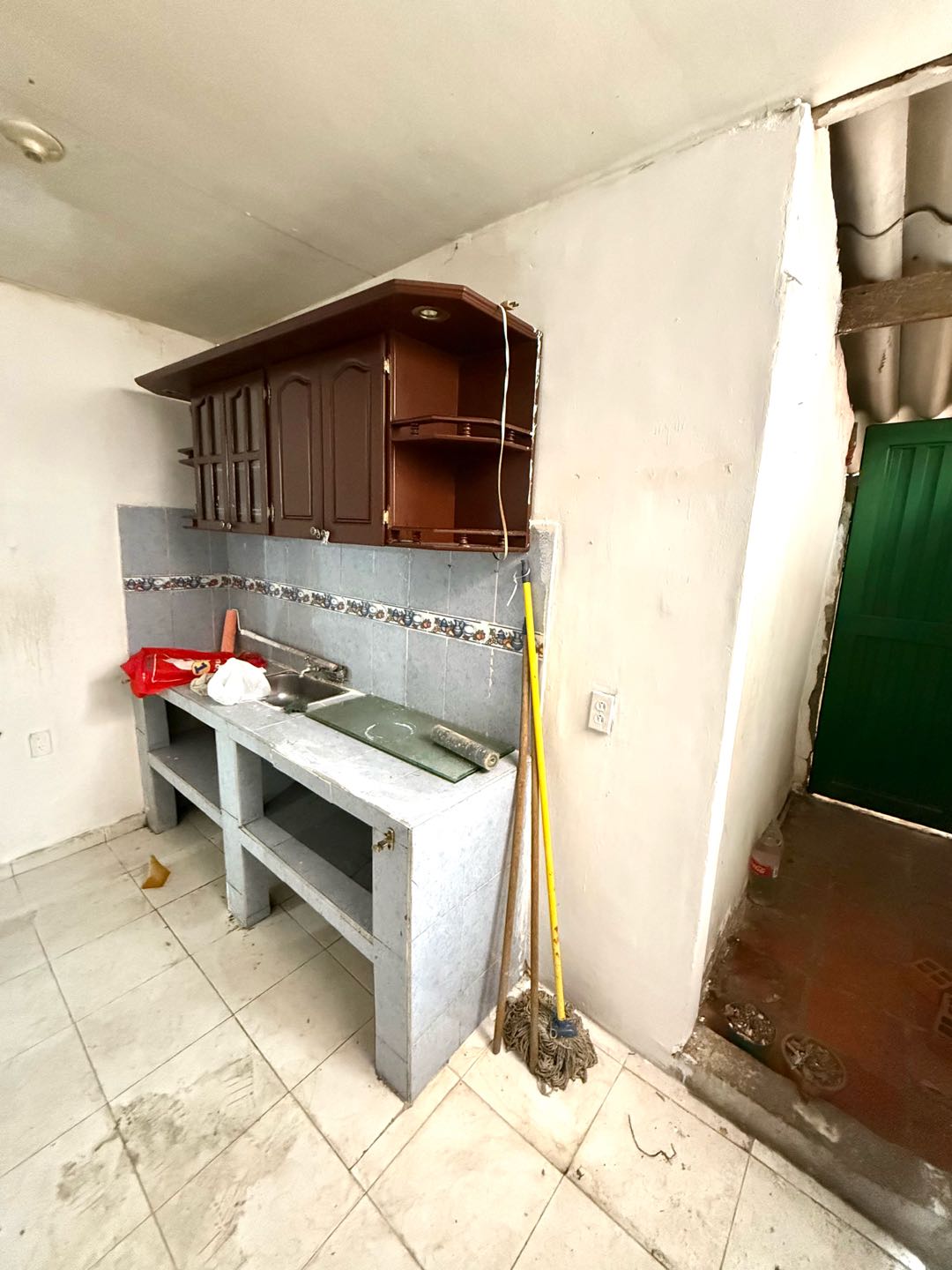 SE VENDE CASA DE DOS PISOS EN BARRIO CALIMA CALI ND9051188