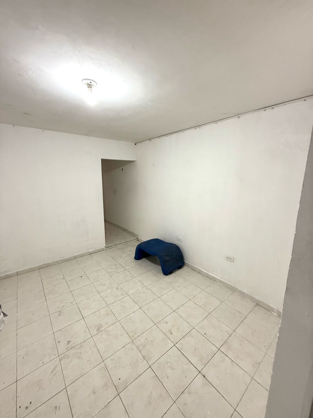 SE VENDE CASA DE DOS PISOS EN BARRIO CALIMA CALI ND9051188