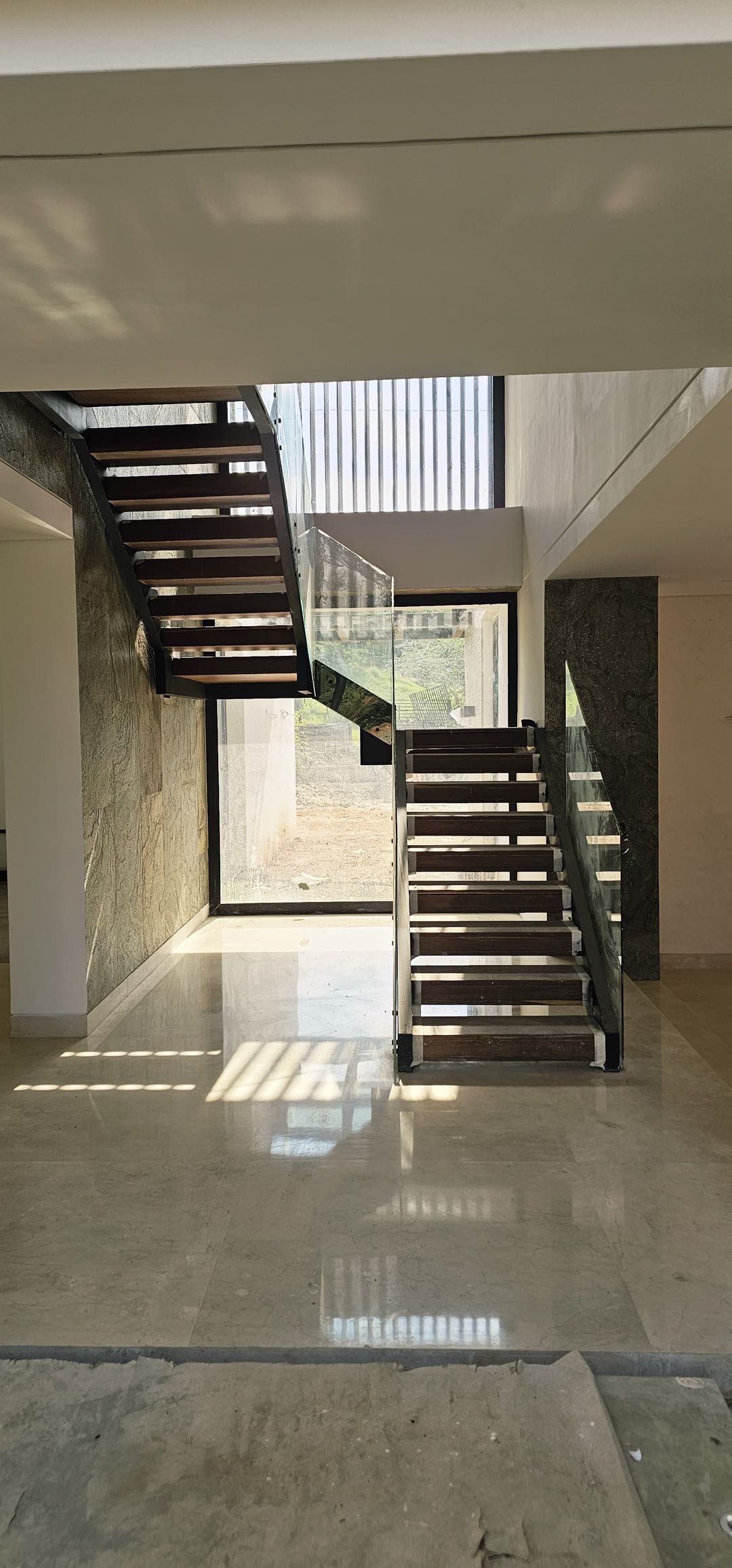 SE VENDE CASA DE LUJO EN CLUB HÍPICO YARUMAL – PANCE CALI