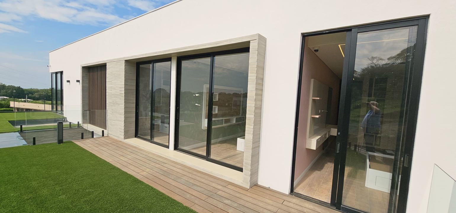 SE VENDE CASA DE LUJO EN CLUB HÍPICO YARUMAL – PANCE CALI