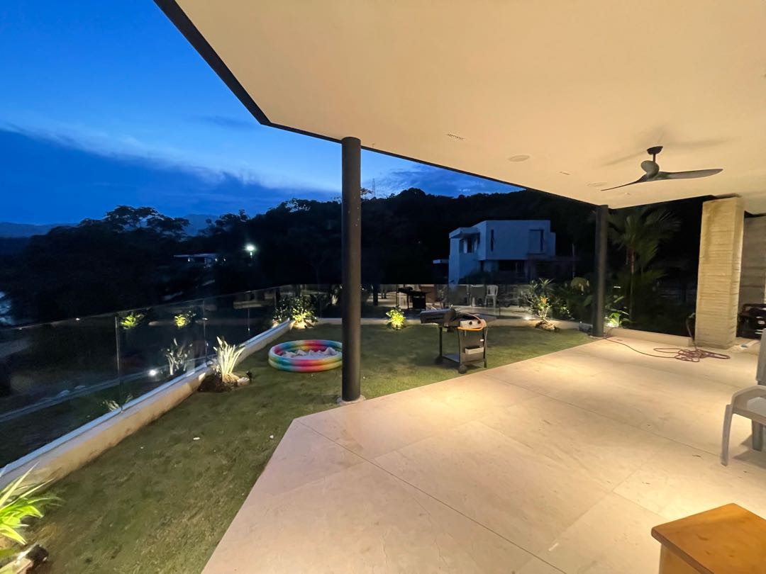 SE VENDE CASA DE LUJO EN YARUMAL PANCE