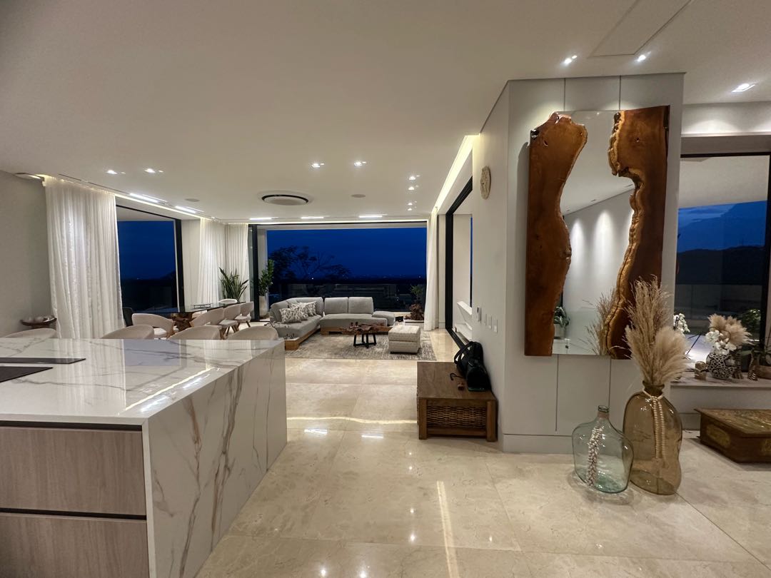 SE VENDE CASA DE LUJO EN YARUMAL PANCE