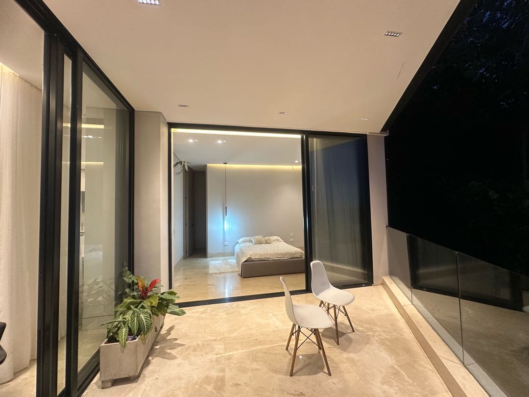 SE VENDE CASA DE LUJO EN YARUMAL PANCE