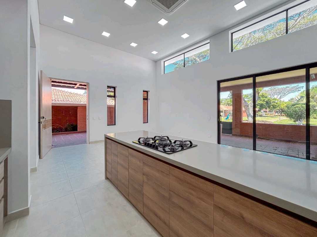VENDE CASA DE LUJO PARA ESTRENAR EL CASTILLO JAMUNDI W10226162 ISA