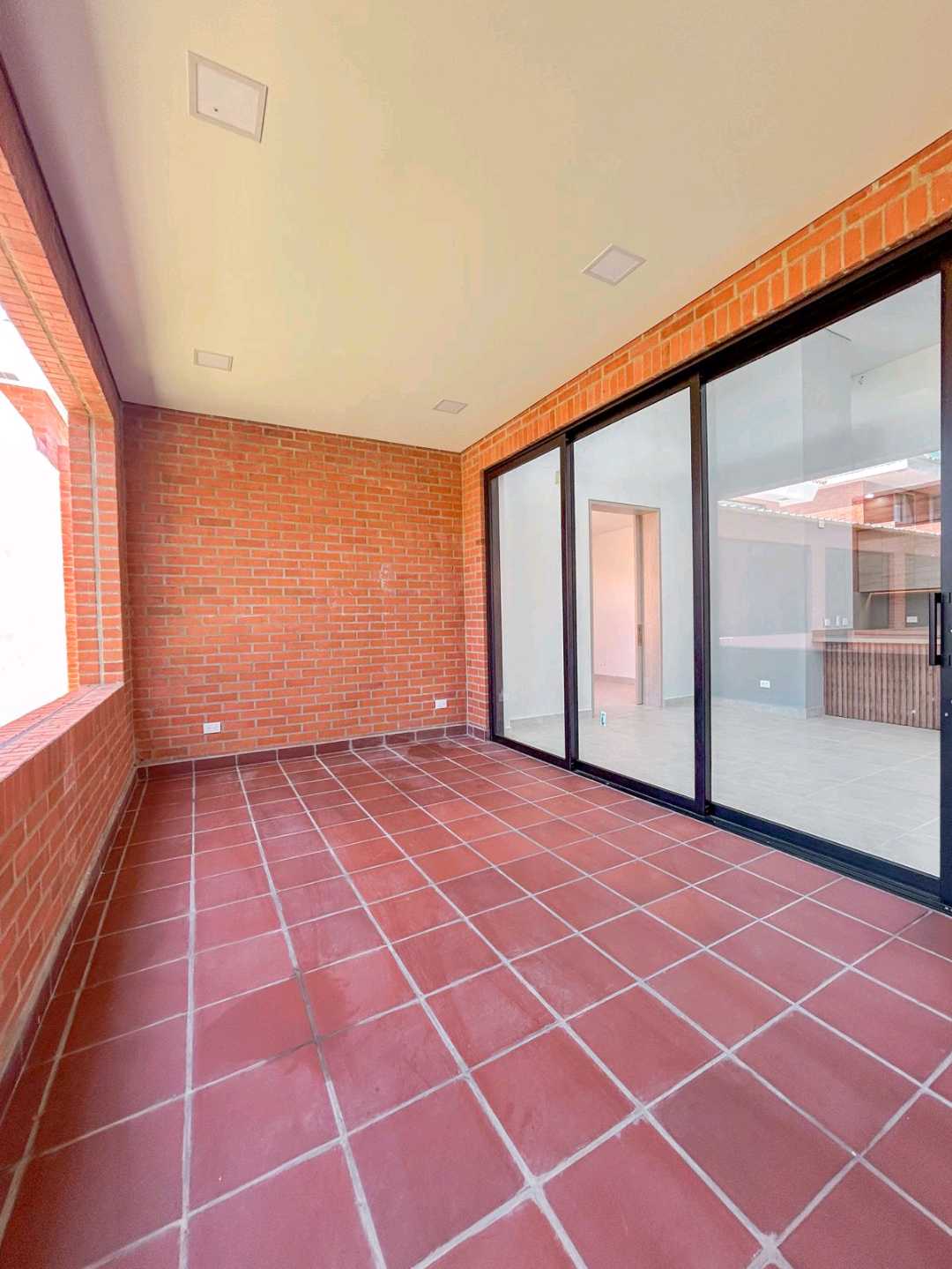 VENDE CASA DE LUJO PARA ESTRENAR EL CASTILLO JAMUNDI W10226162 ISA