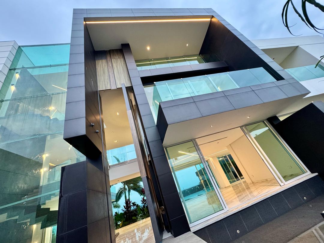 SE VENDE CASA DE ULTRA LUJO EN CIUDAD JARDÍN CALI