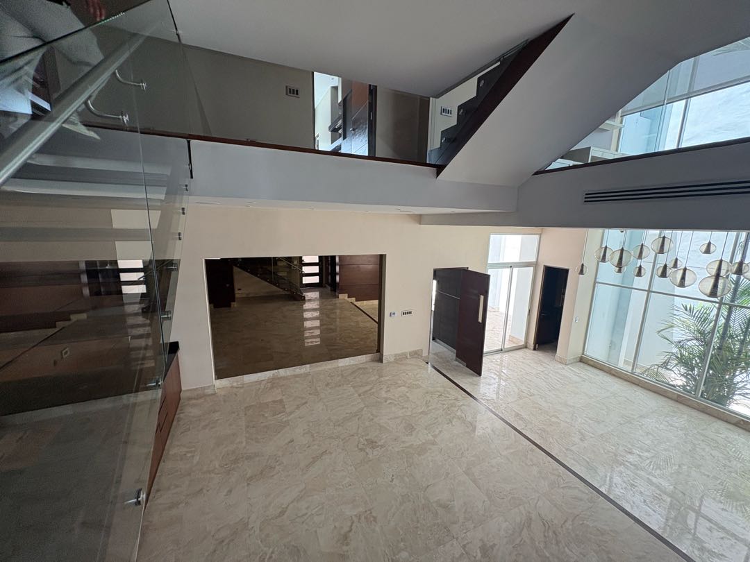 SE ALQUILA CASA EN ALTOS DEL GOLF- 4 HABITACIONES