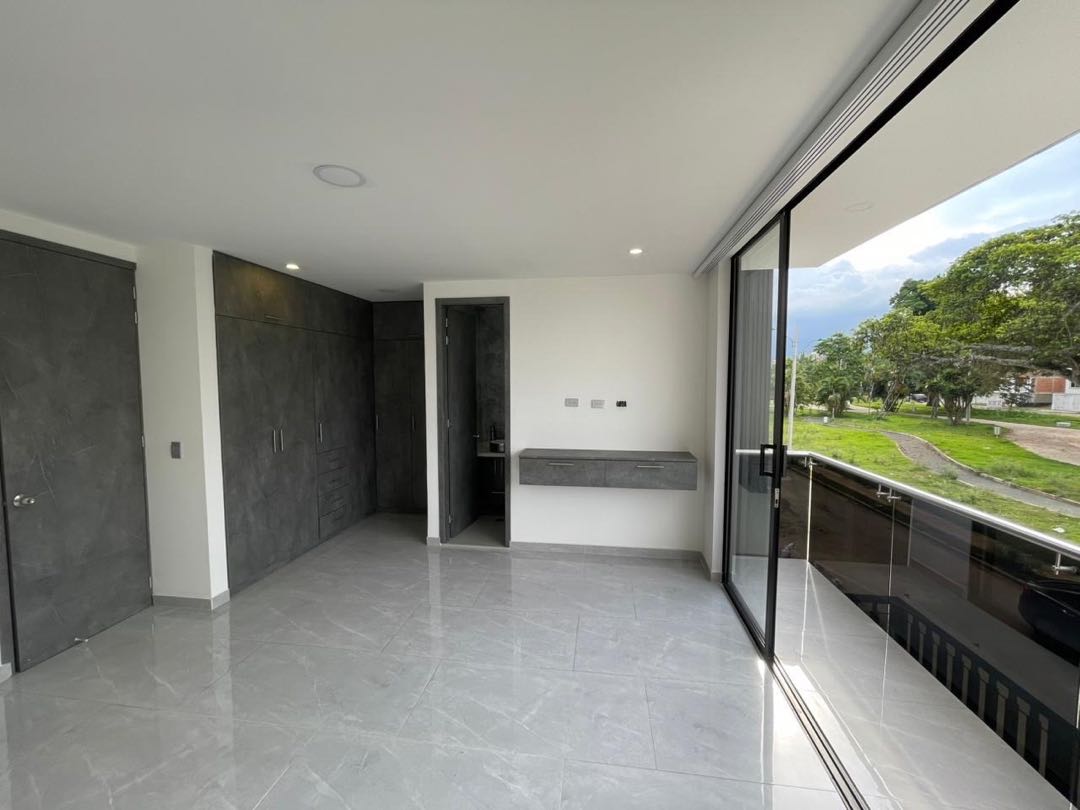 SE VENDE CASA EN CIUDAD 2000 VILLAMAGNA CALI