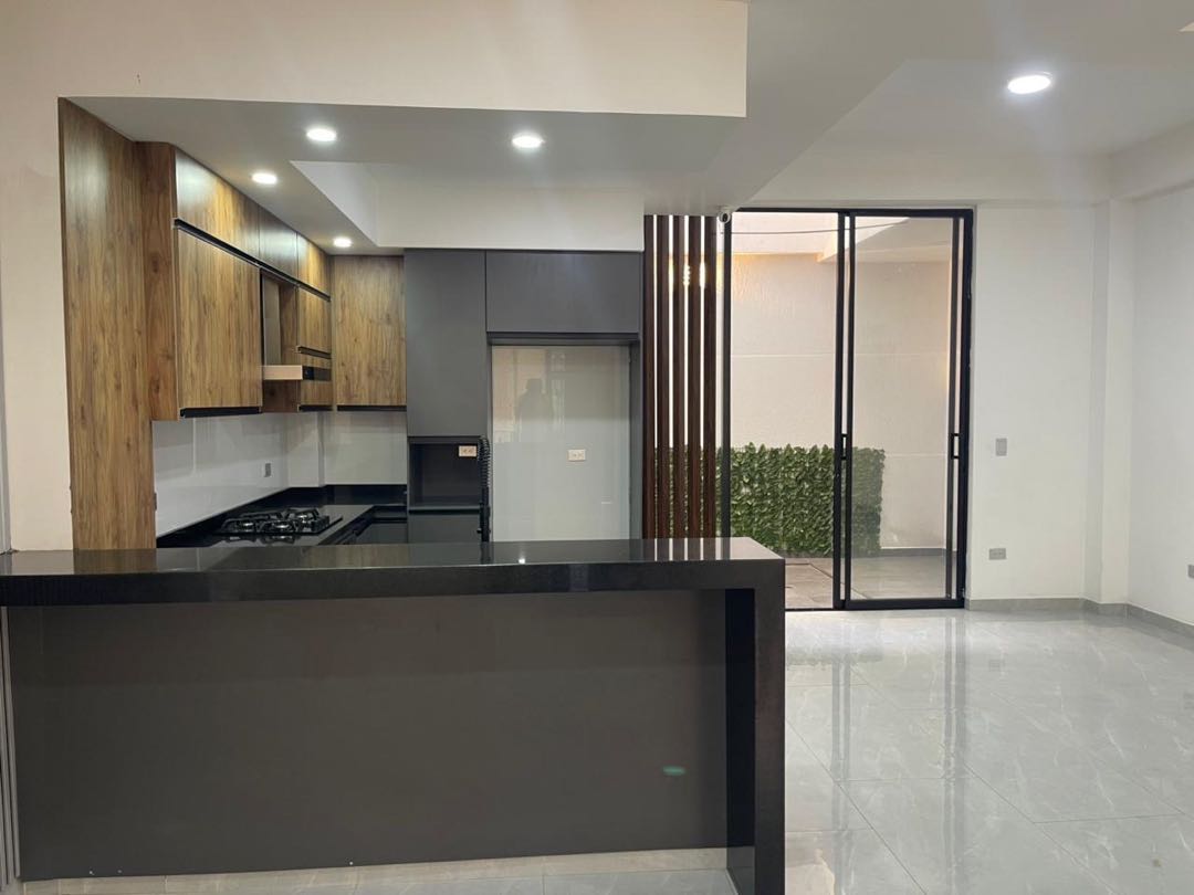 SE VENDE CASA EN CIUDAD 2000 VILLAMAGNA CALI
