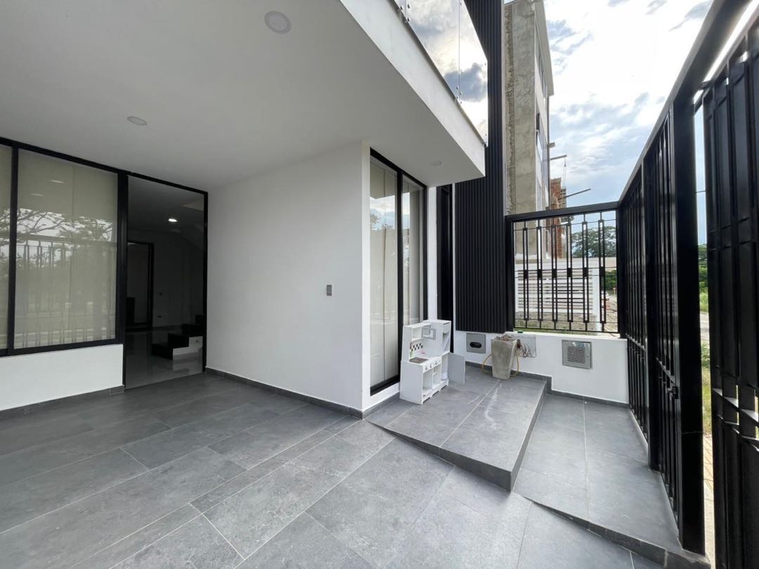 SE VENDE CASA EN CIUDAD 2000 VILLAMAGNA CALI