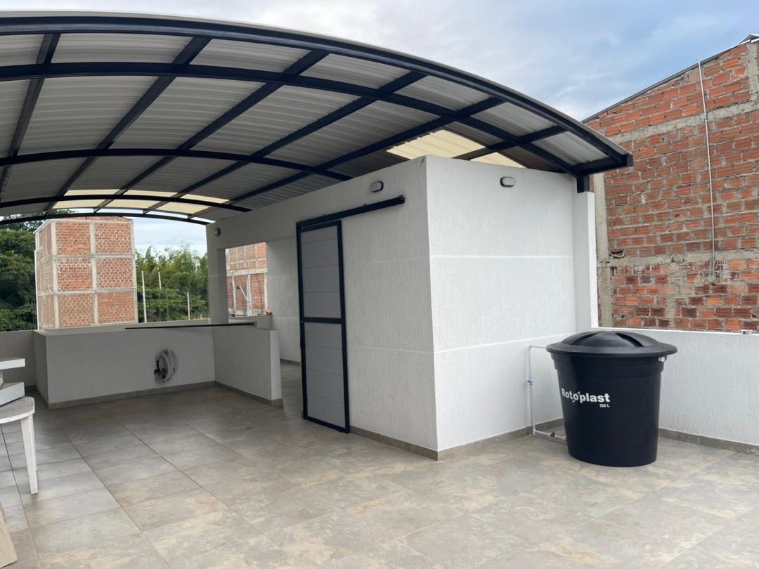 SE VENDE CASA EN CIUDAD 2000 VILLAMAGNA CALI