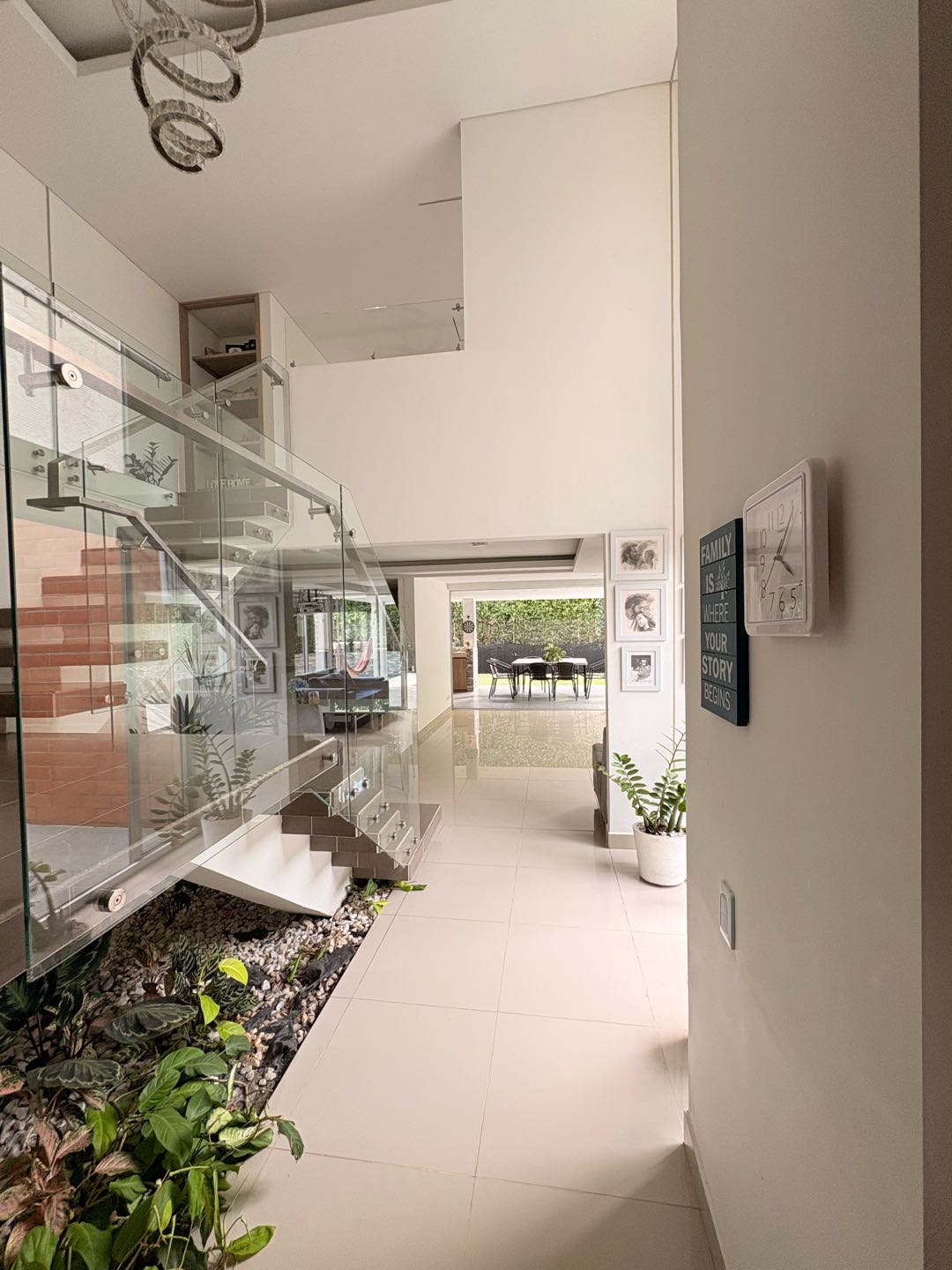 SE VENDE CASA EN CONDOMINIO GUADUALES DE LAS MERCEDES