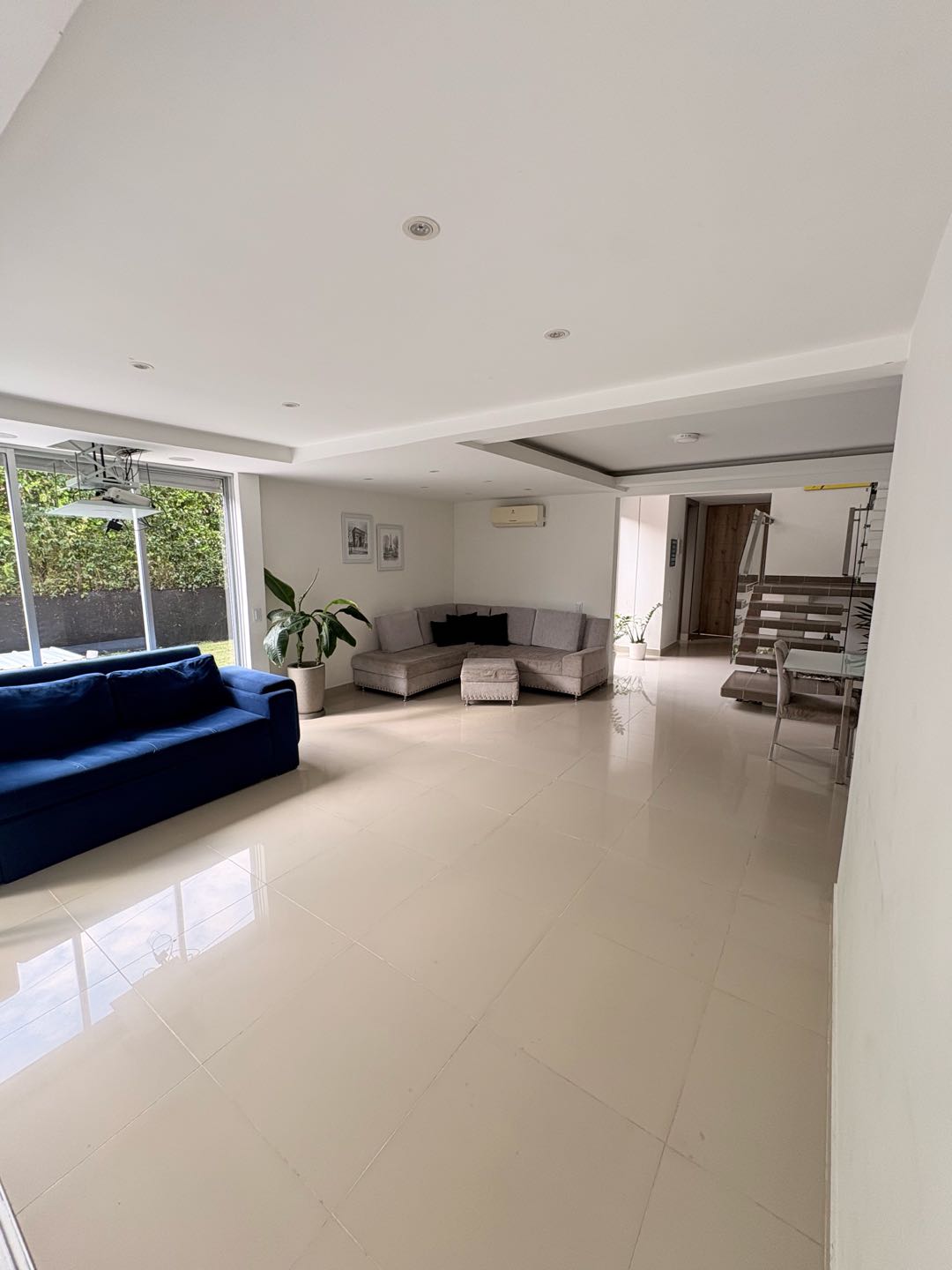 SE VENDE CASA EN CONDOMINIO GUADUALES DE LAS MERCEDES