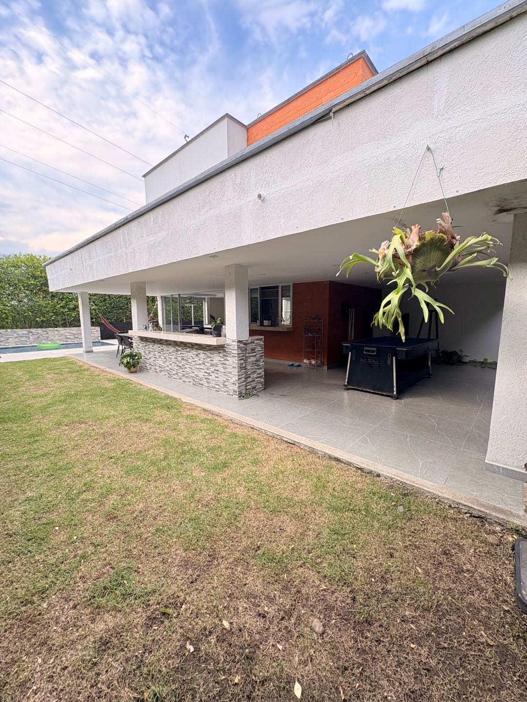 SE VENDE CASA EN CONDOMINIO GUADUALES DE LAS MERCEDES