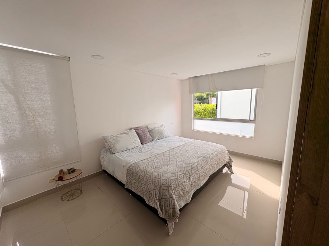 SE VENDE CASA EN CONDOMINIO GUADUALES DE LAS MERCEDES