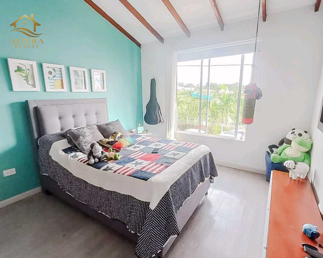 SE VENDE CASA EN CONJUNTO CERRADO EN CIRCASIA QUINDIO