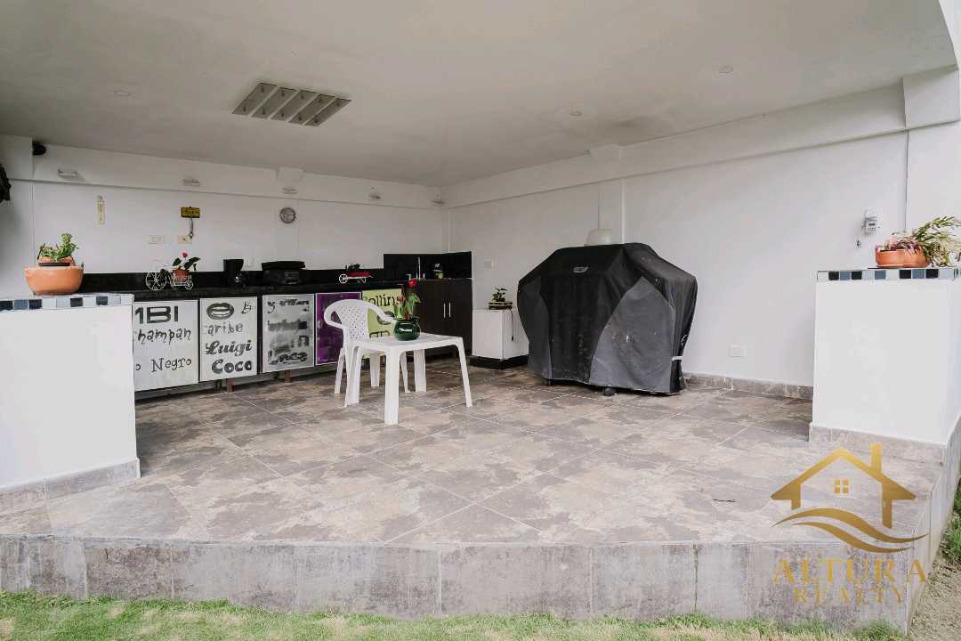 SE VENDE CASA EN CONJUNTO CERRADO NORTE DE ARMENIA
