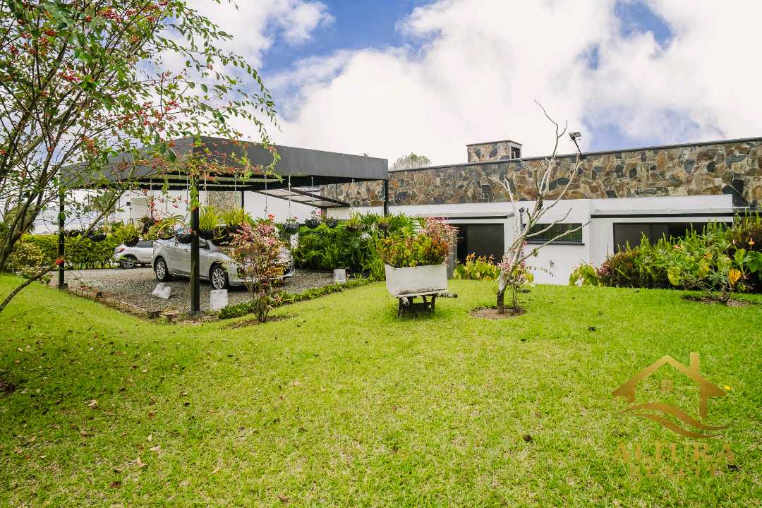 SE VENDE CASA EN CONJUNTO CERRADO CIRCASIA QUINDÍO