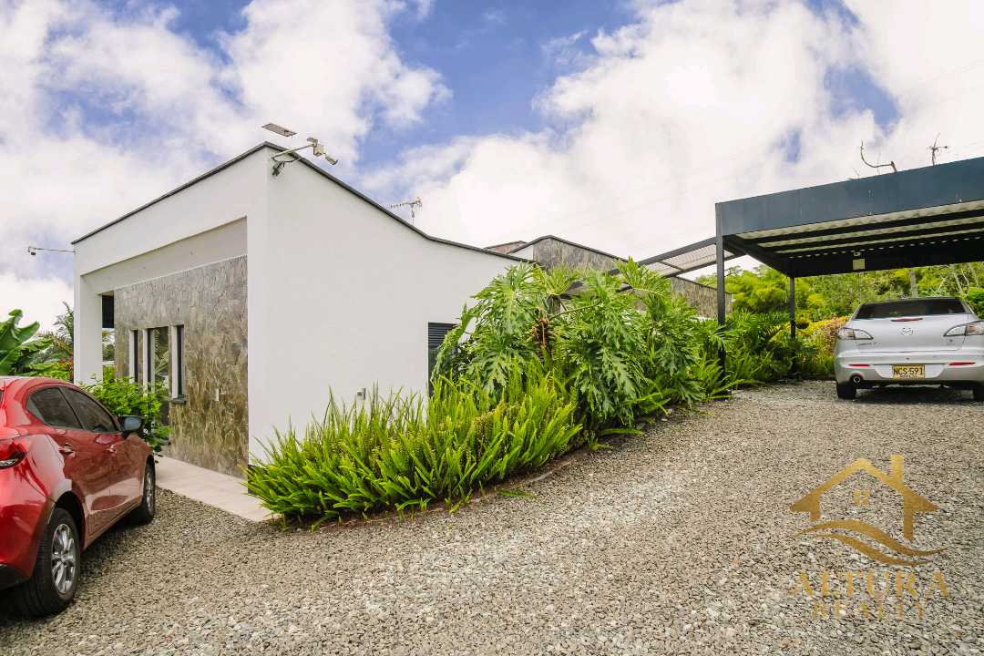 SE VENDE CASA EN CONJUNTO CERRADO CIRCASIA QUINDÍO