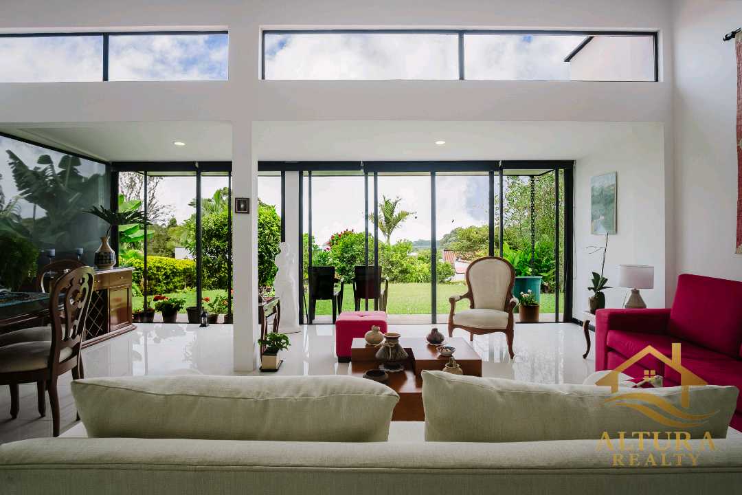 SE VENDE CASA EN CONJUNTO CERRADO CIRCASIA QUINDÍO