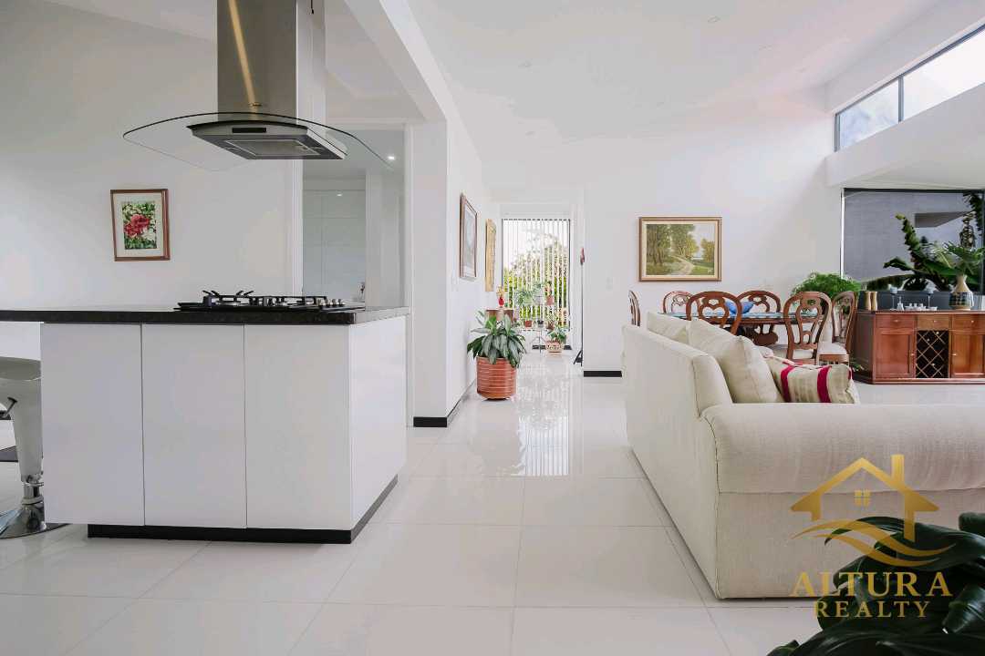 SE VENDE CASA EN CONJUNTO CERRADO CIRCASIA QUINDÍO