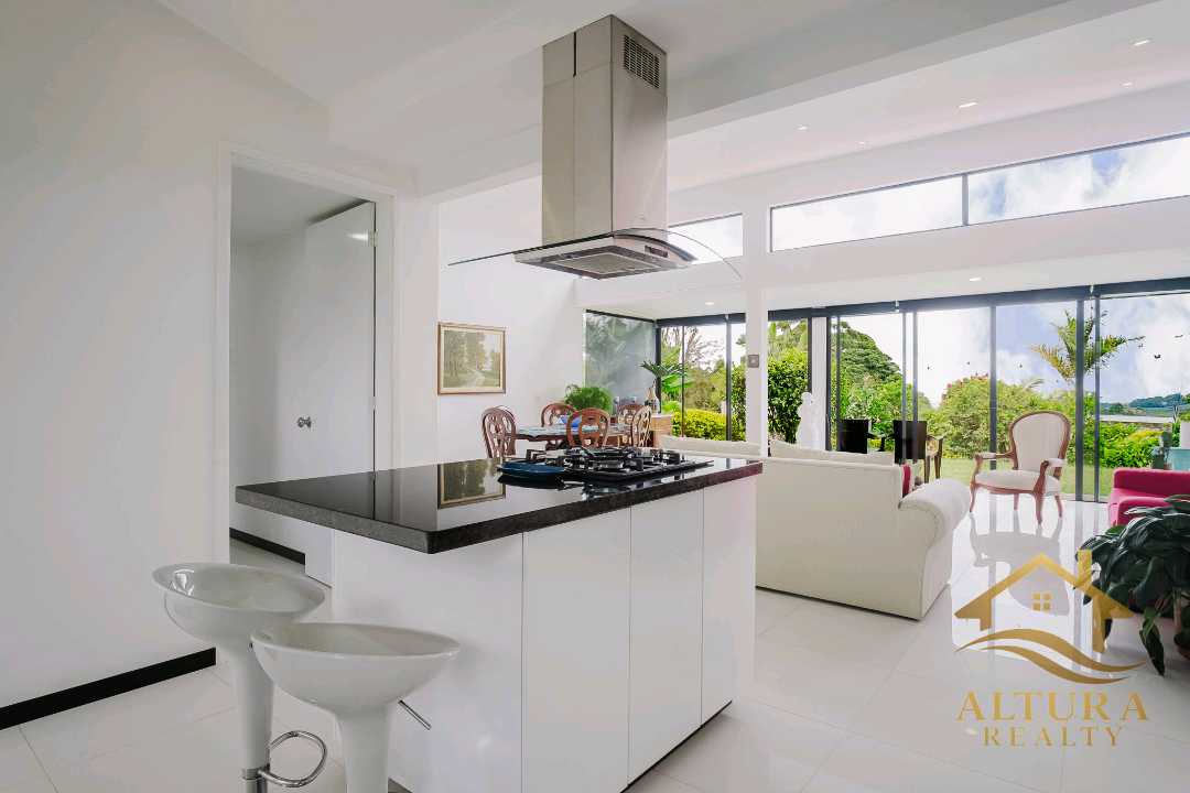 SE VENDE CASA EN CONJUNTO CERRADO CIRCASIA QUINDÍO