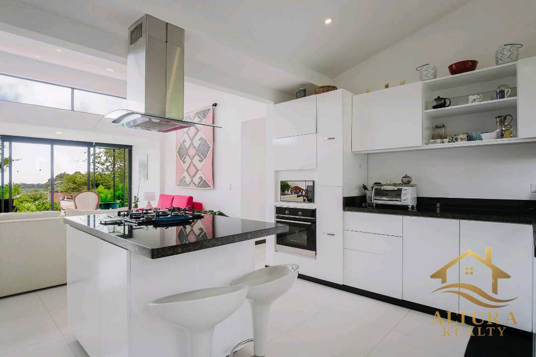 SE VENDE CASA EN CONJUNTO CERRADO CIRCASIA QUINDÍO