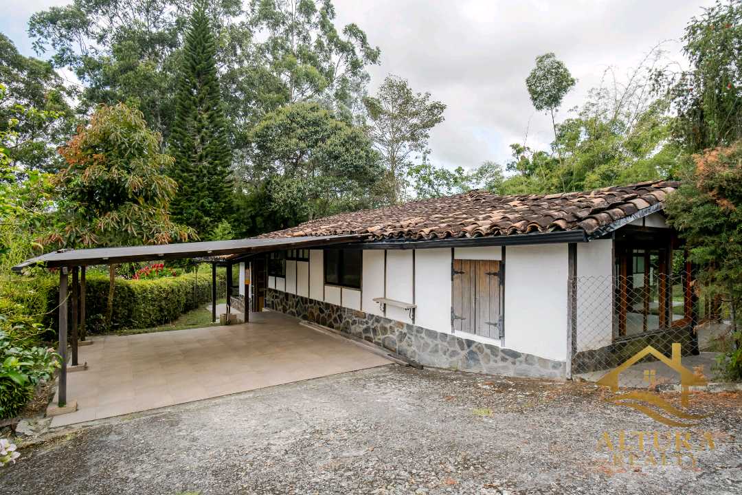 SE VENDE CASA EN CONJUNTO CERRADO ARMENIA CIRCASIA