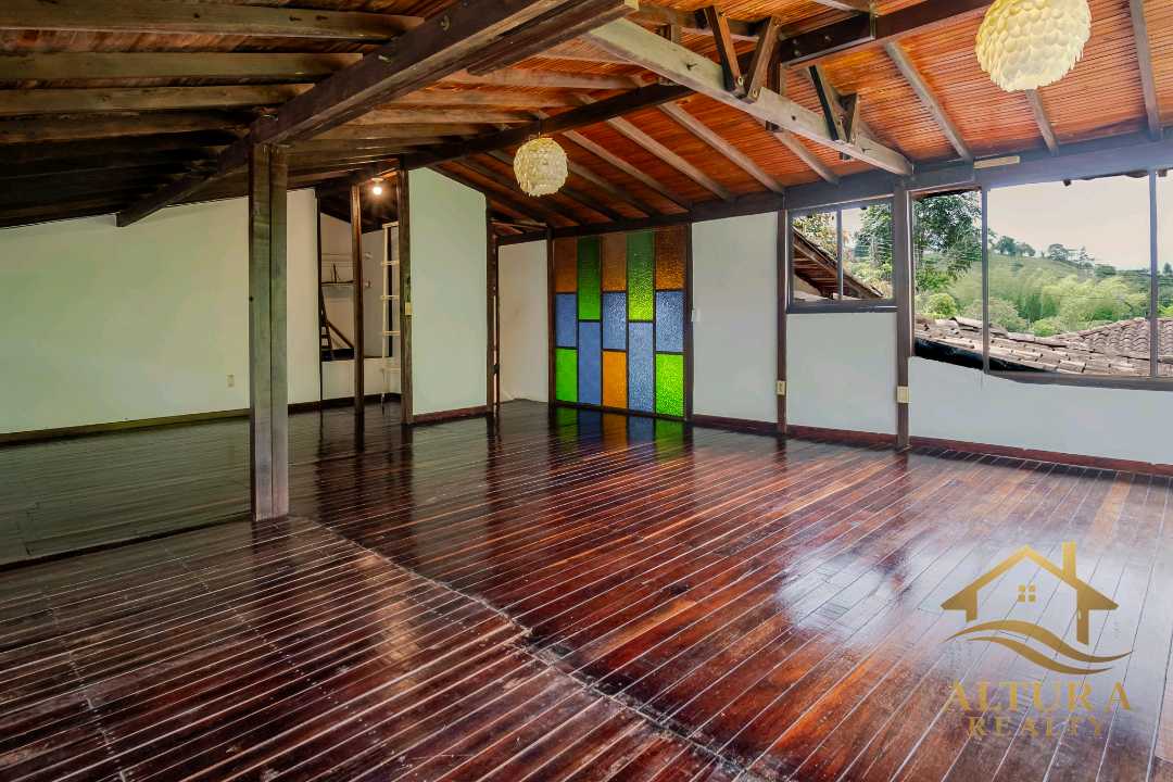 SE VENDE CASA EN CONJUNTO CERRADO ARMENIA CIRCASIA