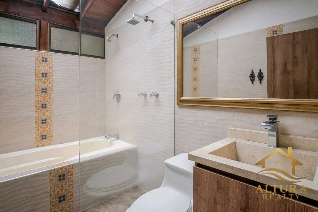 SE VENDE CASA EN CONJUNTO CERRADO ARMENIA CIRCASIA